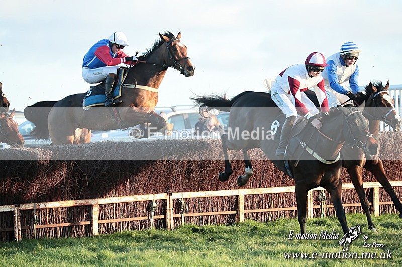 PtP 301125  0952 - Hursley Hambledon Point-to-Point Larkhill Racecourse 30/12/2025