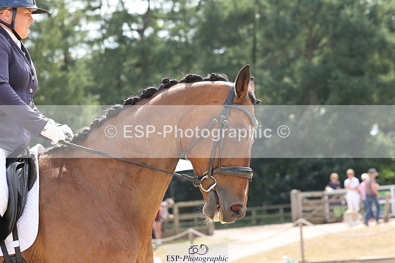 250809A-152519-04562 - 156-Emily.FarleighY.Not.Hugo