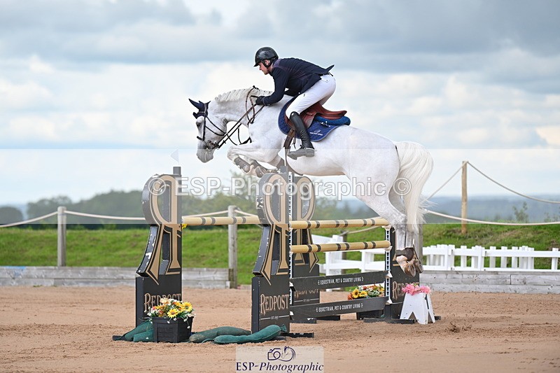 230721A-111048-05571 - Cls 6, 2 Star Medium 1.35m