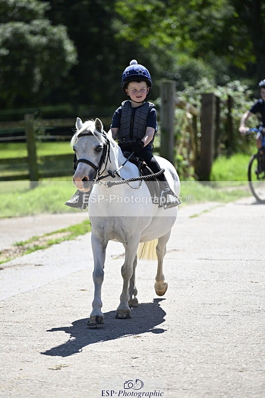 240728B-141728-00496 - Theo and Gemma's Groups Indoor