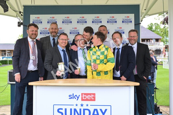 yr22052022r3-61 - Race 3: 4:35pm Sky Bet Sunday Series Dash