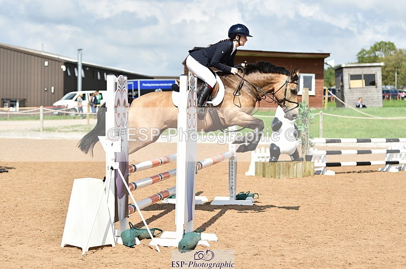 230902A-131250-01354 - Cls 3A Pony Medium 80cm