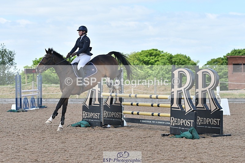 240609A-113005-04593 - Cls 17 Snr 1.05m Open