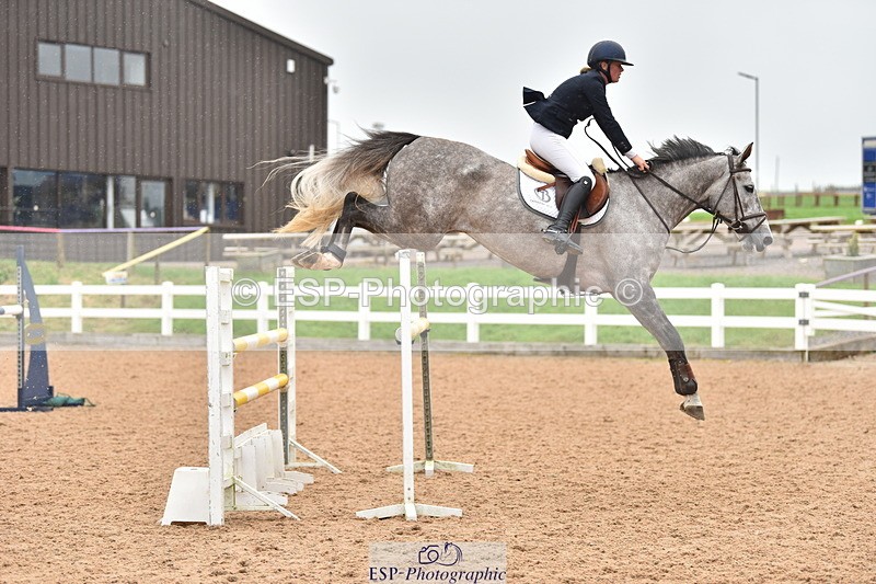 231011A-144204-00750 - Cls 5 Foxhunter & 1.20m Open