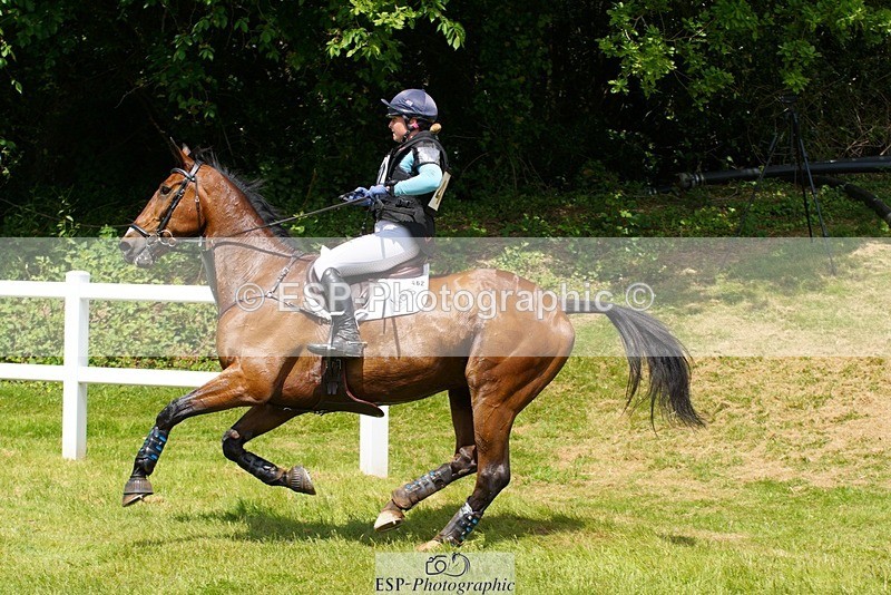 230528-134400-17437 - 462-WOODLANDS_BE_DARING-Sasha_Hargreaves-XC