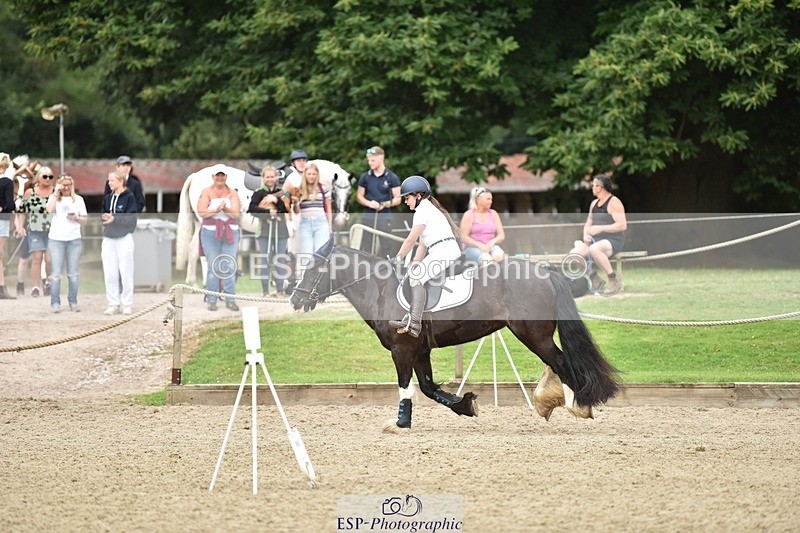 240802-101934-00798 - 70cm Round 1