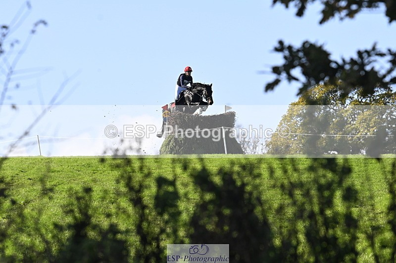 251024A-124249-11236 - B-136-Sophie.Jackson