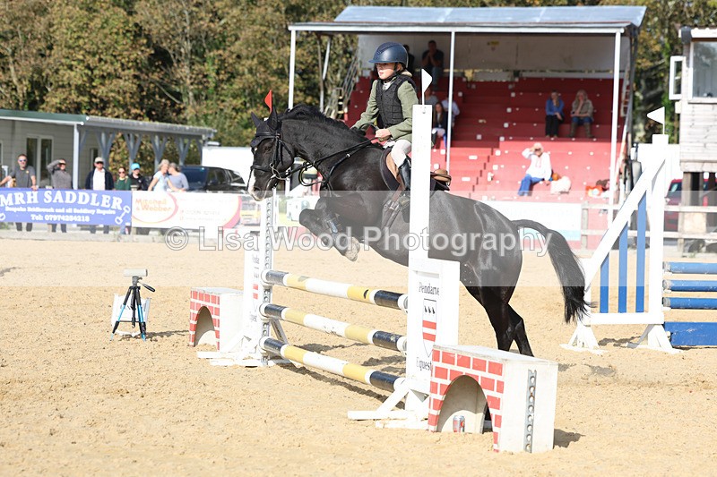 3E7A8028 - Class 4: 70cm open