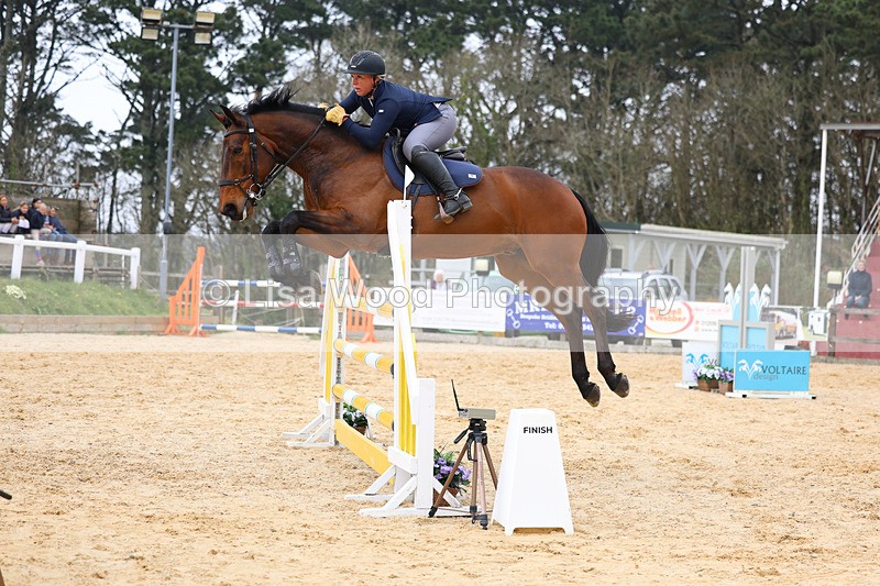 3E7A7842 - Class 9: Senior Foxhunter/1.20 open