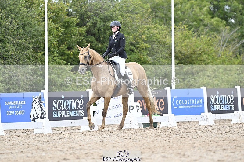 250907-170405-10887 - 054-Amy.Louise.LloydDiva.Royale