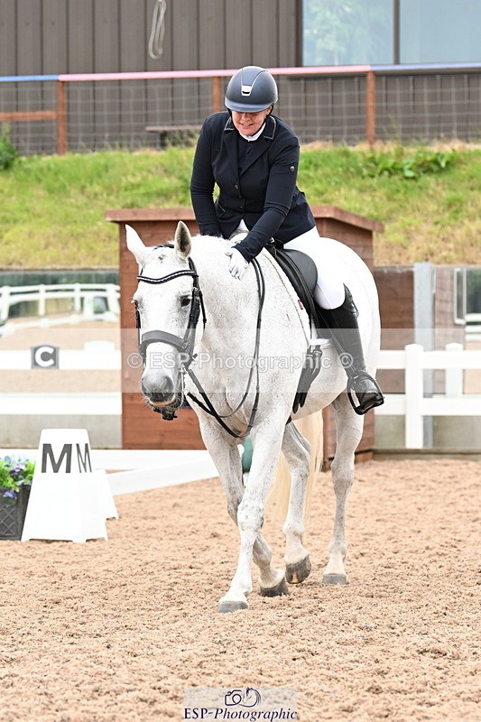 240815A-140428-01944 - 139-Chloe.Makepeace-Beechfield.Diamond