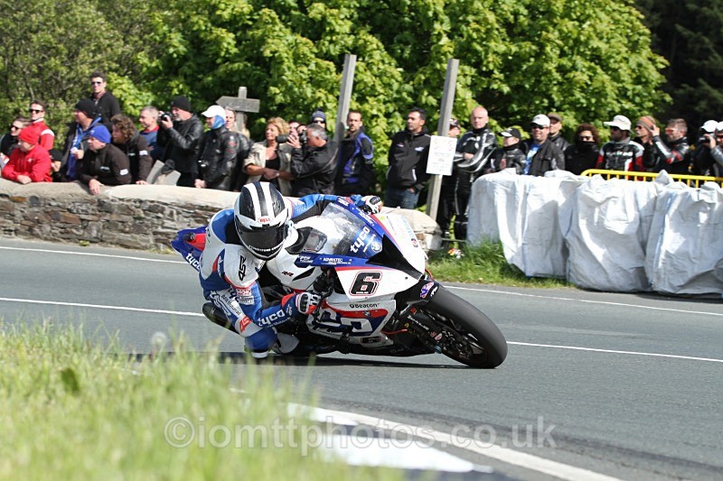 William Dunlop - RST Superbike Race