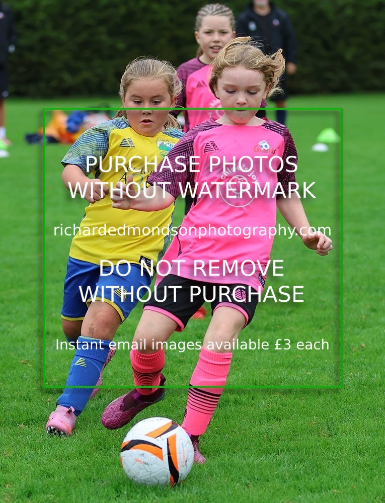 533A2975 - Kendal United Girls Under 9's vs Lancaster Giants (6/9/26)