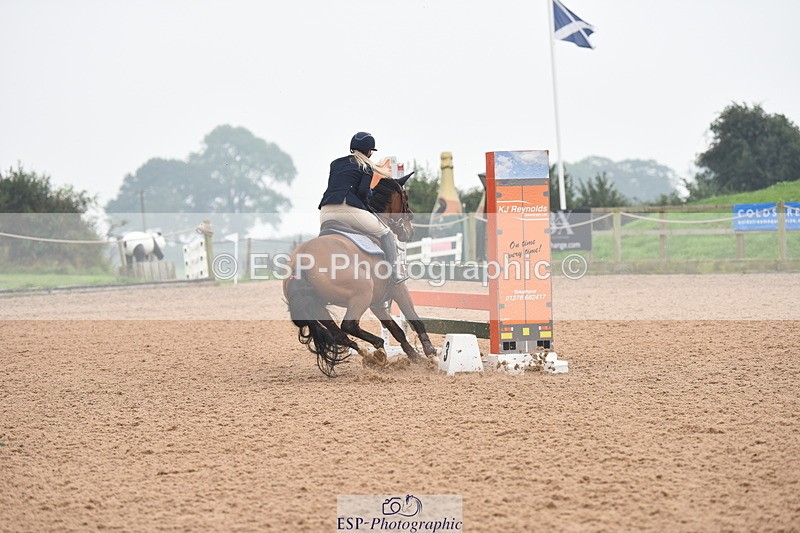 230916A-155704-05449 - Cls 18 Snr 95cm Derby