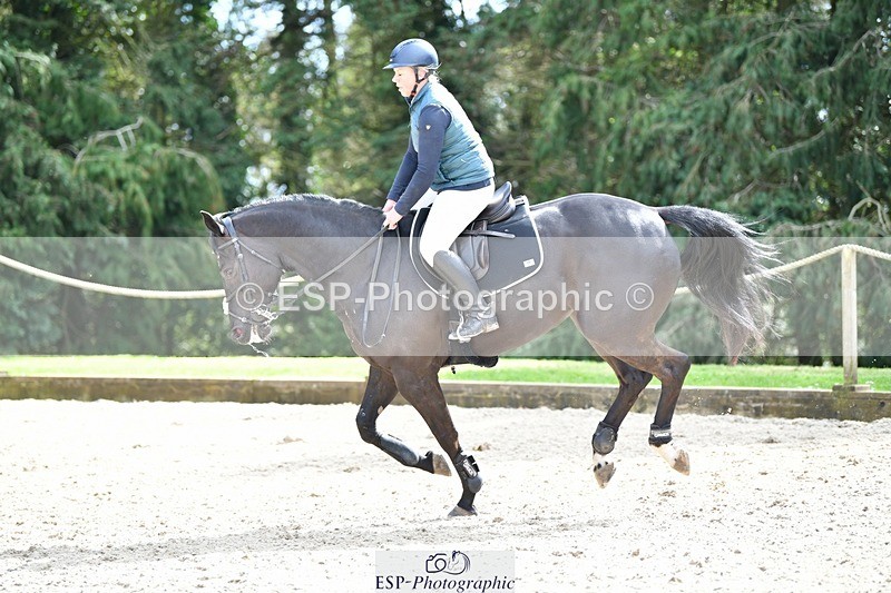 240324-124505-02658 - Cls 9 Snr 1.05m Open