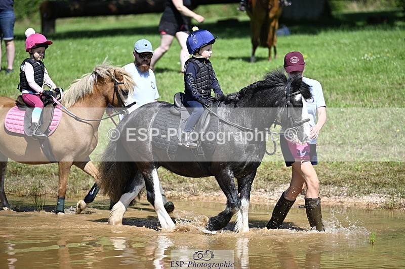 240728B-110809-01108 - Gemma's Group XC