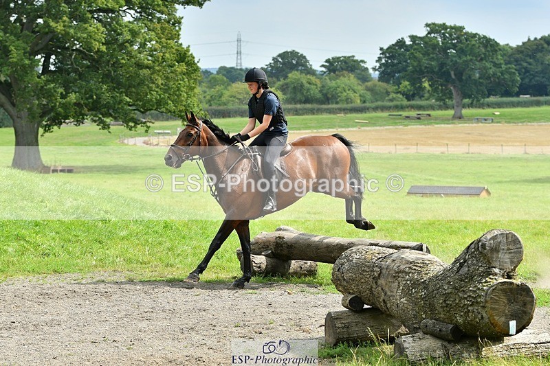 230817-132116-00932 - Theo's 1st Group - XC