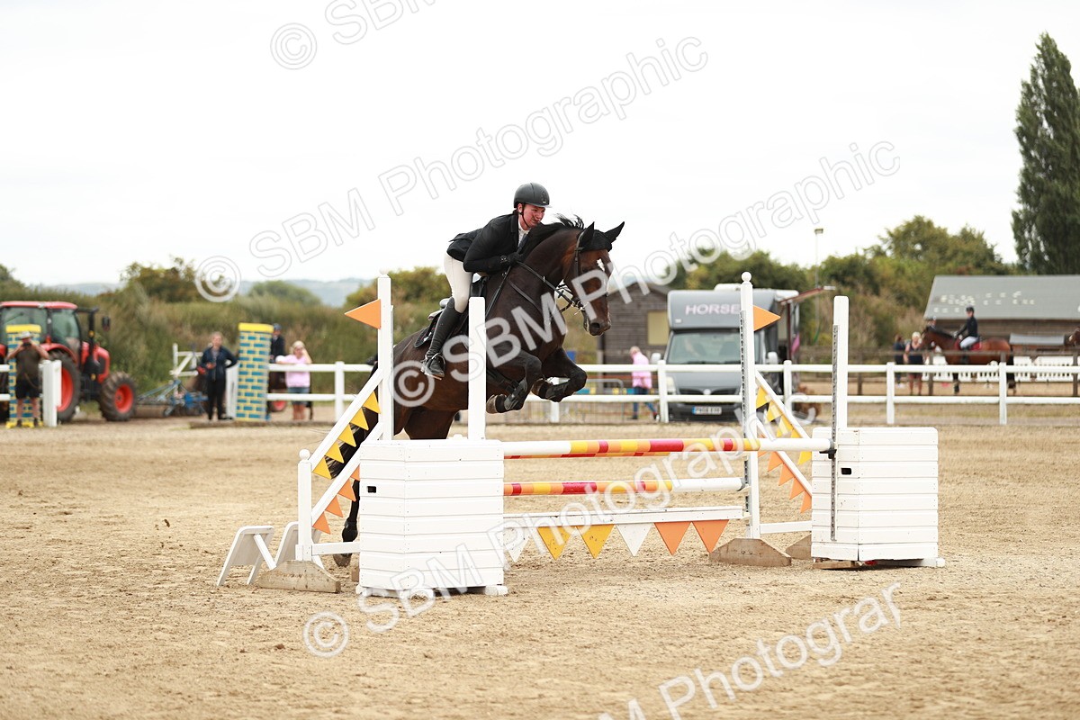 SBM_004749 - Class 2 - Senior British Novice - 90cm Open
