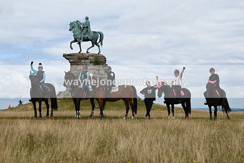 DSC_6731 - Time at Statue 12:45 to 13:15