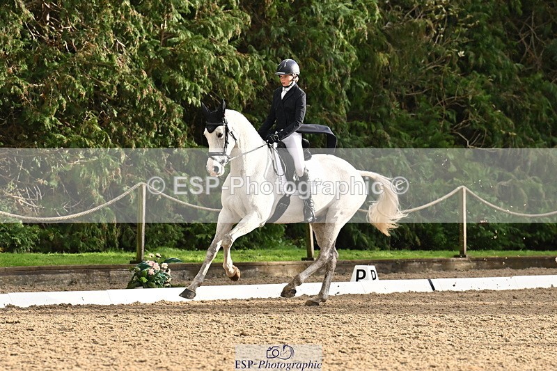 251023A-160137-05772 - A-011-Tara.Moore