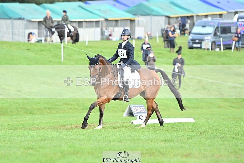 231020-102115-07599 - 637-JOIE.DE.TOURLIDA-Bronia.Hill-DR