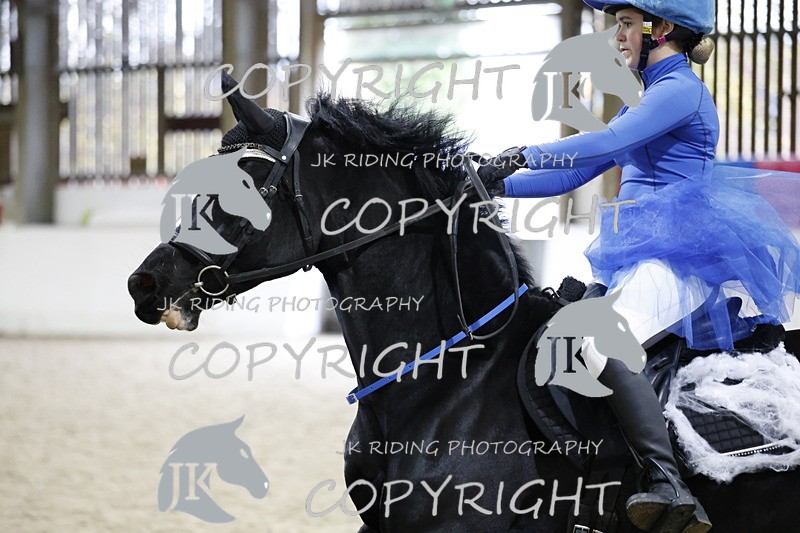 _T0A2706 - Class 6 70cm