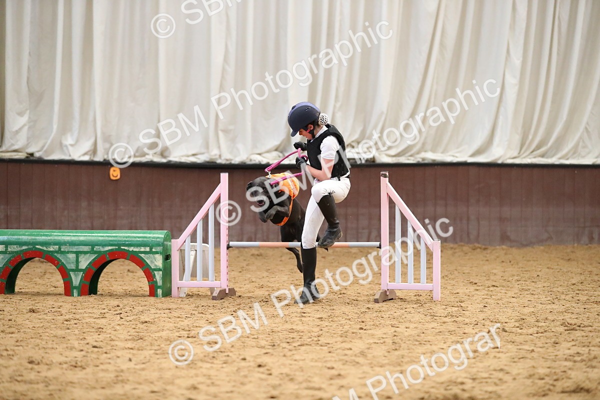 SBM_001085 - Class 3 - Horse & Hound