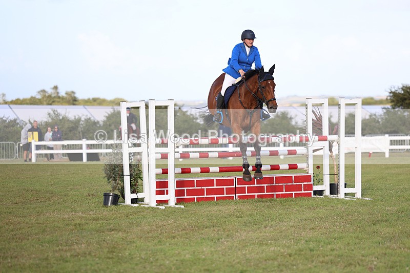 3E7A4944 - Class C1: Showjumping Senior Newcomers/1.10m open