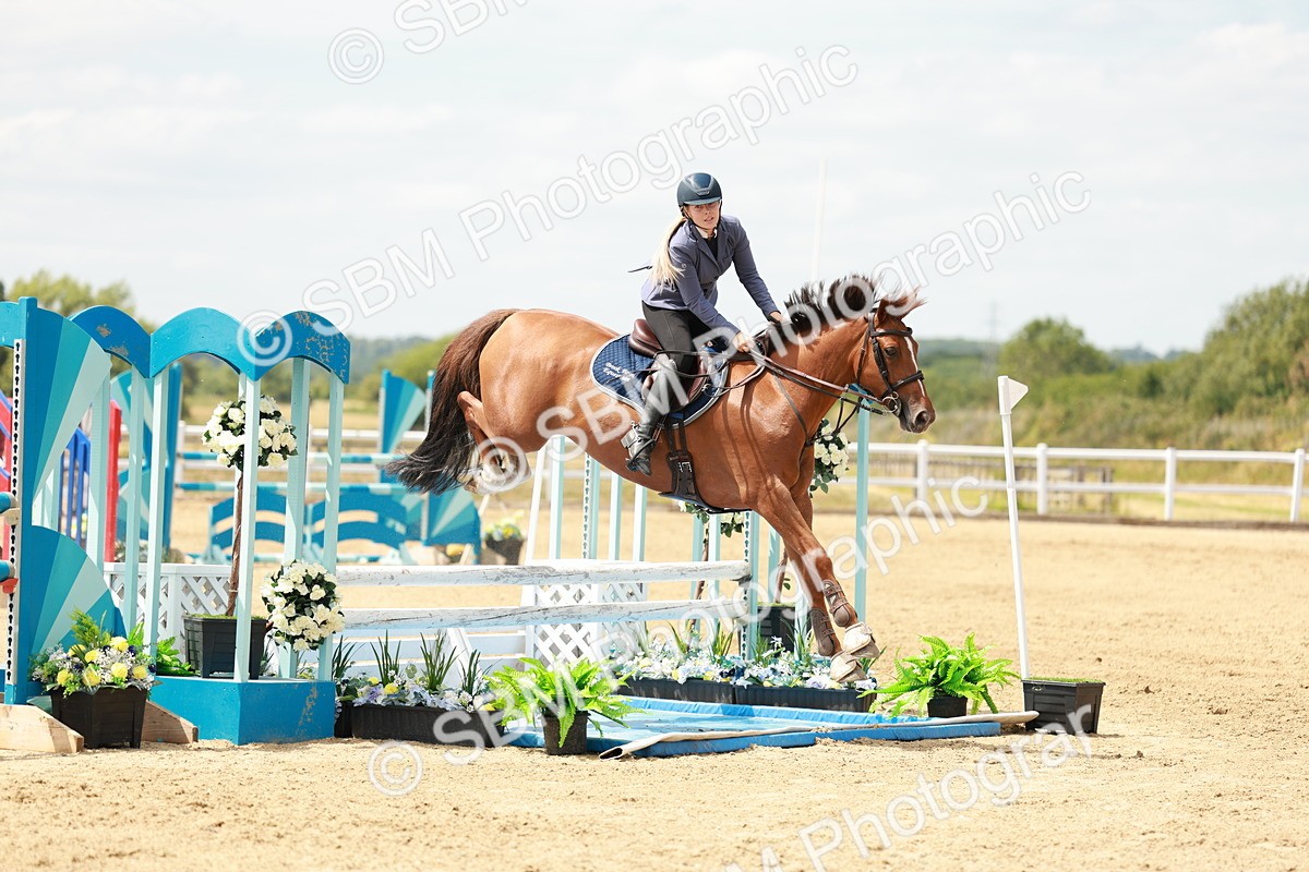 SBM_007640 - Class 3 - Senior Newcomers - 1.10m Open
