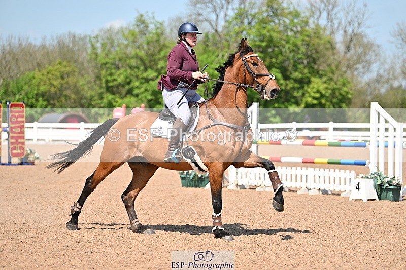 240509A-140822-02476 - Cls 4 95cm National Am Quali