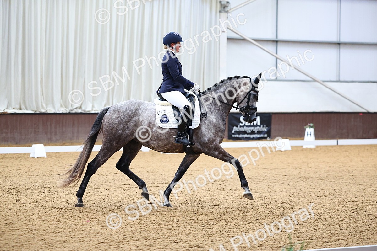 SBM_005648 - Class 5 - Novice 6 - 9.30-10.33