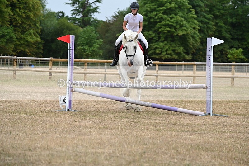 WJ6_0735 - Class 14 Intermediate Jumping 75cm