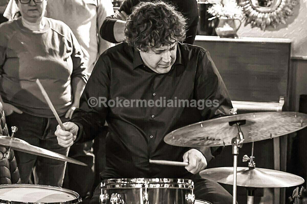 Derek Nash Dec 2025-11 - Derek Nash and Jonny Henderson Trio