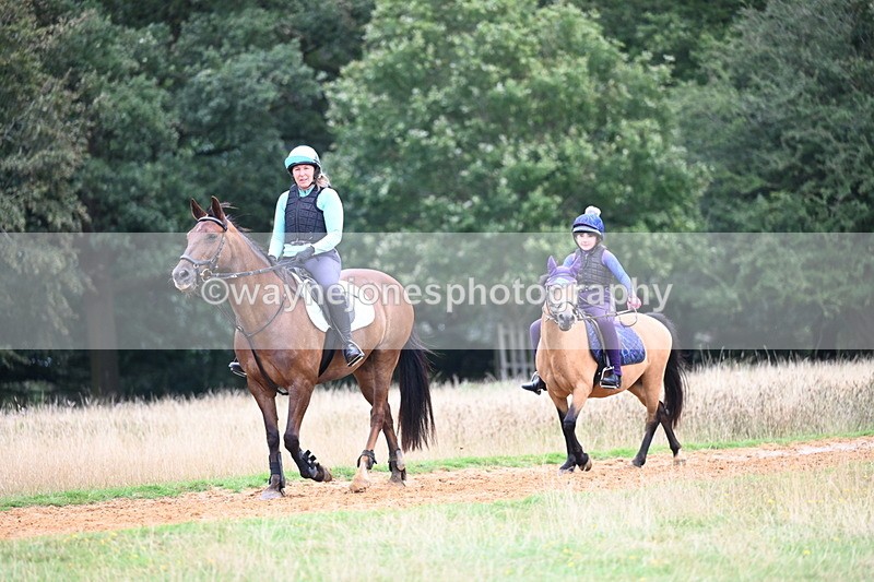 DSC_6135 - Time at Statue 12:17 to 12:44