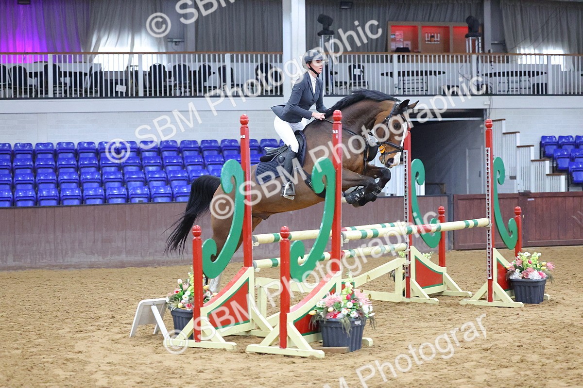 SBM_008474 - Class 21 - Nupafeed Supplements Senior Discovery/ 1m Open - First Round (1.00m)