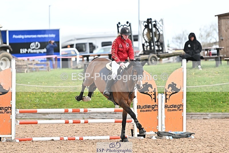 250414-104033-00190 - 80cm Round 1