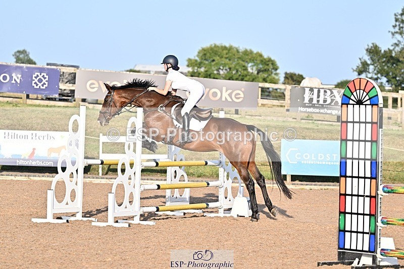 250812-190224-00523 - 1m and 1.10m