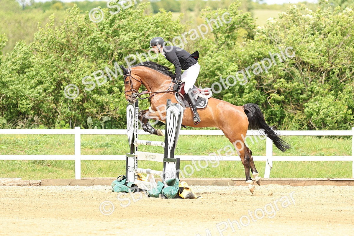 SBM_001071 - Class 4 - Senior Newcomers - 1.10m