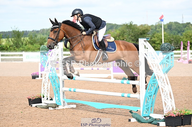 240802A-092619-03379 - Cls 21 A&B Brit Nov & 90cm Open