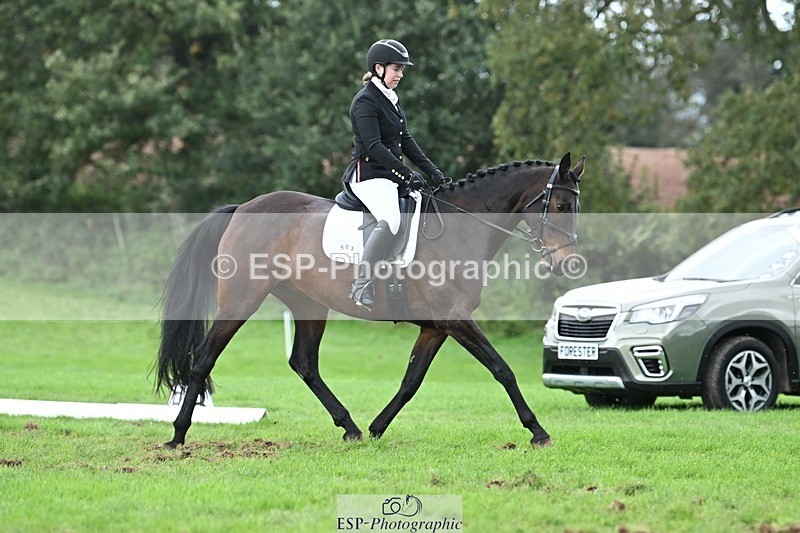 231020-151347-11106 - 503-JAGUAR.MAID-Isobel.Lole-DR