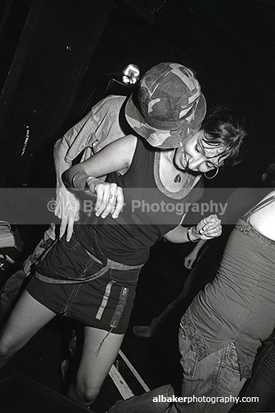 22 - Friends-&-Family @ the-roadhouse 02.10.04