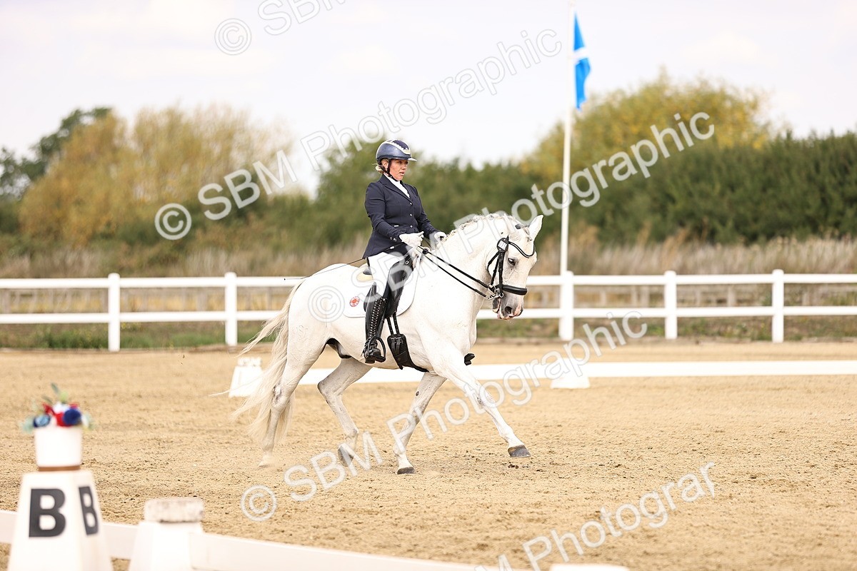 SBM_012954 - Class 2 - Advanced Medium 5 - 10.35-11.55