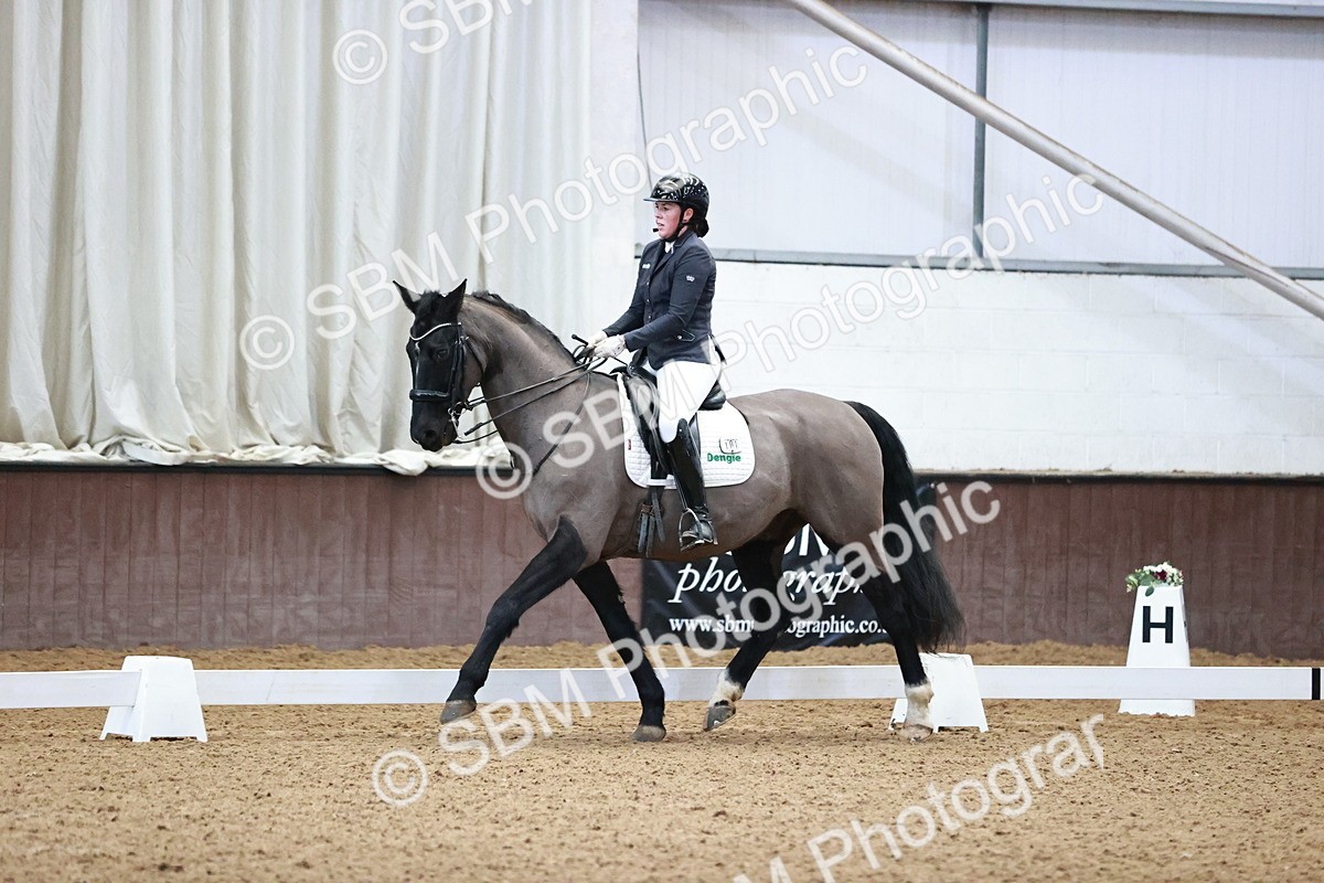 SBM_000215 - Class 4 - Novice 5