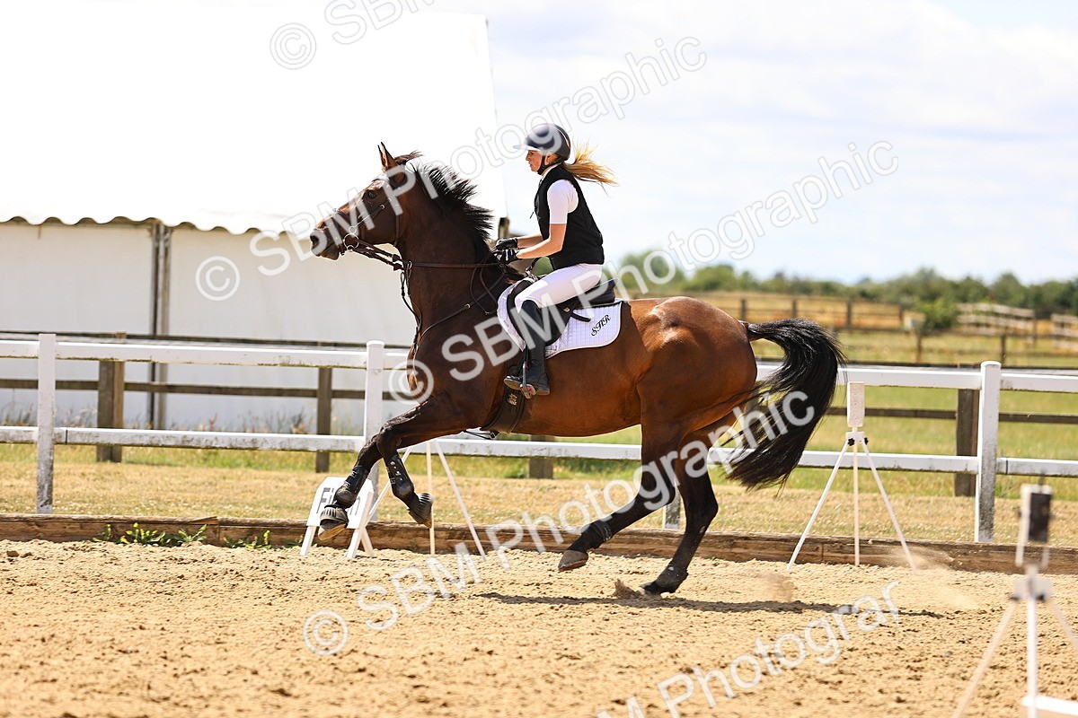 SBM_014014 - Class 14 - Senior Discovery - 1.00m Open