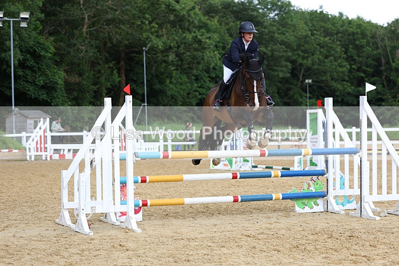 3E7A4191 - Class 7: Senior Newcomers/1.10m open