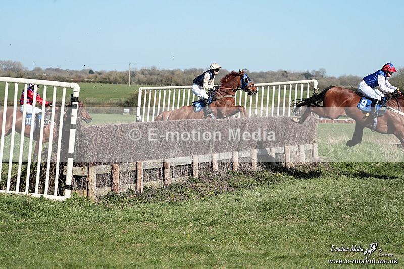 PtP 210326 413 - VWH Cirencester Races 21/03/26