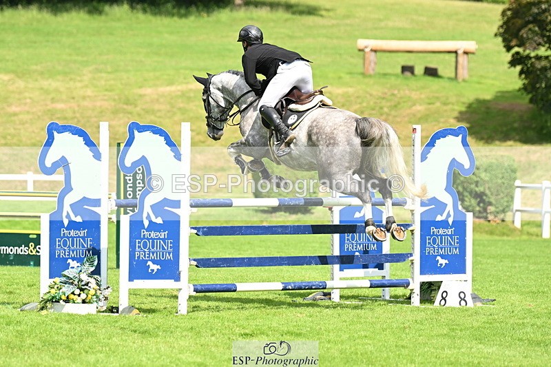 250614A-100800-05117 - Cls 18 Newcomers and 1.10m Open