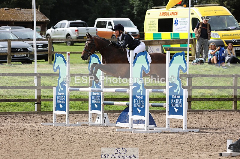 240804-115554-12908 - 460-Amelie_Huntington-Whiteley-HOLNEST_FINNEGAN