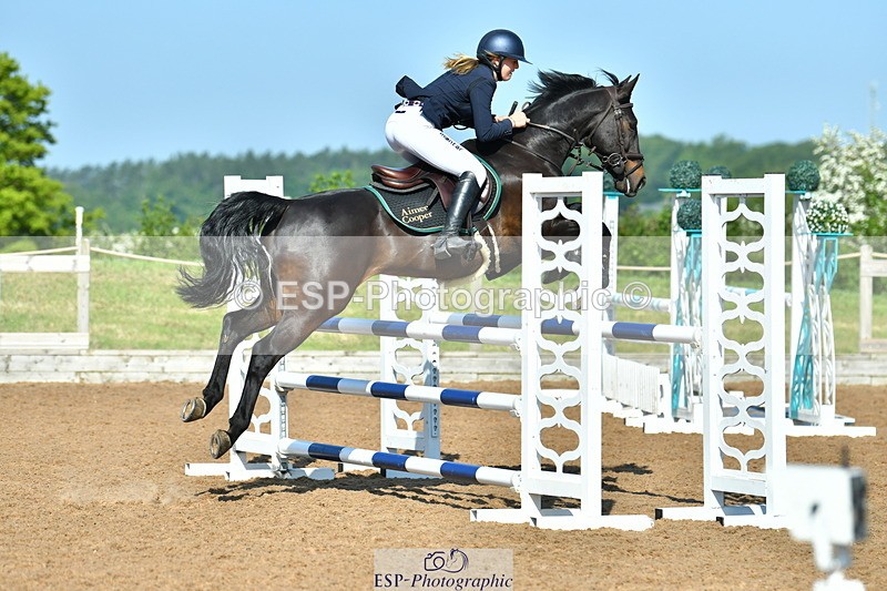 230527A-092809-02984 - Cls 13 Snr 1.05m + 1.10m Open