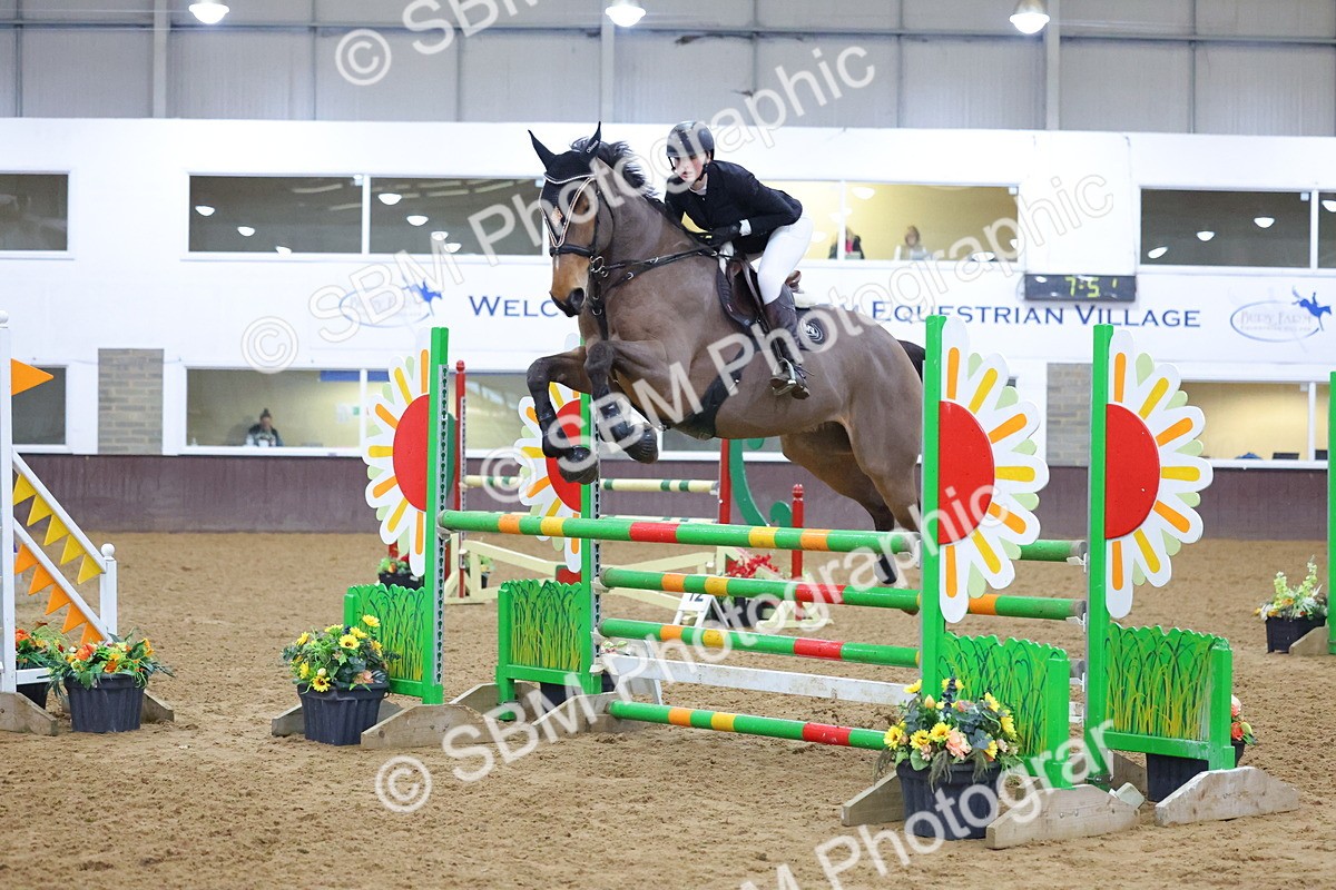 1I0A4741 - Class 9 - Senior Newcomers/ 1.10m Open